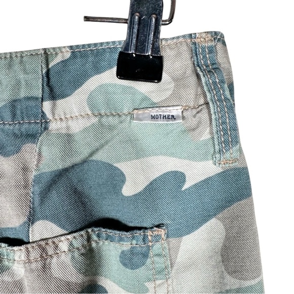 MOTHER The Shaker Chop Crop in Blue Green Camo - Picture 15 of 16
